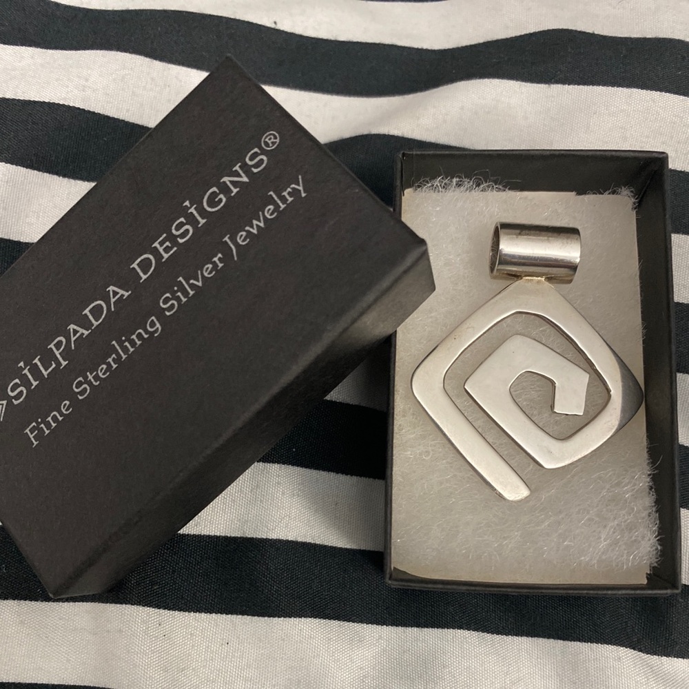 Silpada Geometric Modernist Maze Slide Pendant